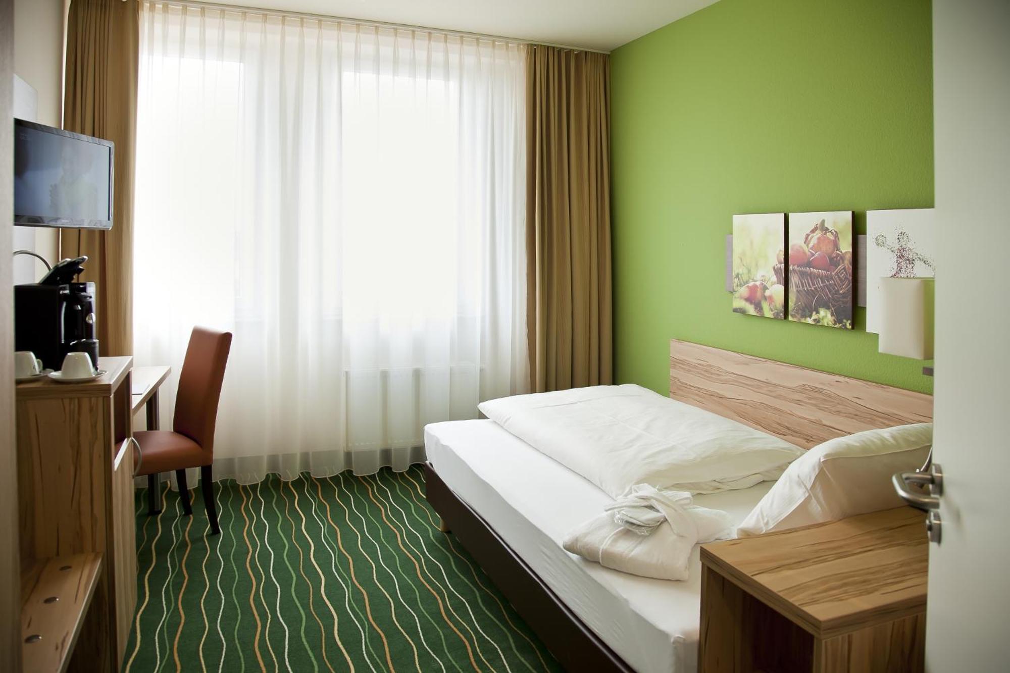 Business & Conference Sporthotel Großwallstadt Ruang foto